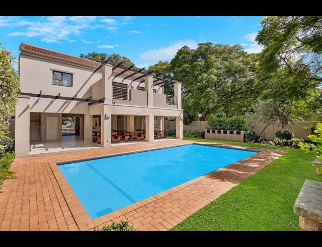 2 BEDROOM APARTMENT FOR SALE IN BRYANSTON